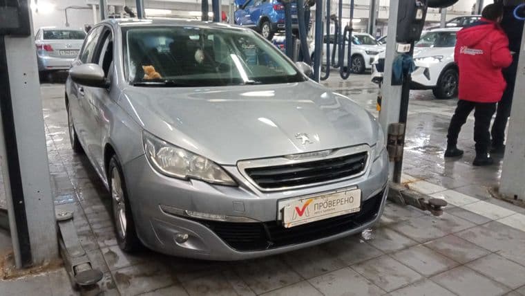 Peugeot 308 2014 года, 128 000 км - вид 2