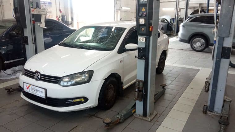 Volkswagen Polo 2013 года, 394 945 км - вид 1