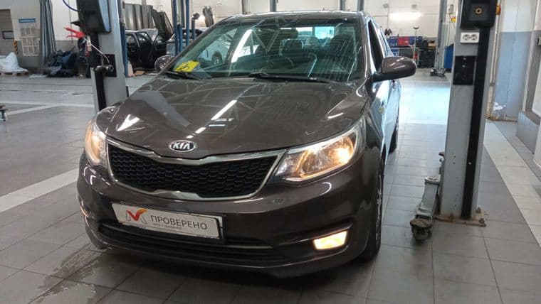 KIA Rio 2016 года, 94 000 км - вид 1