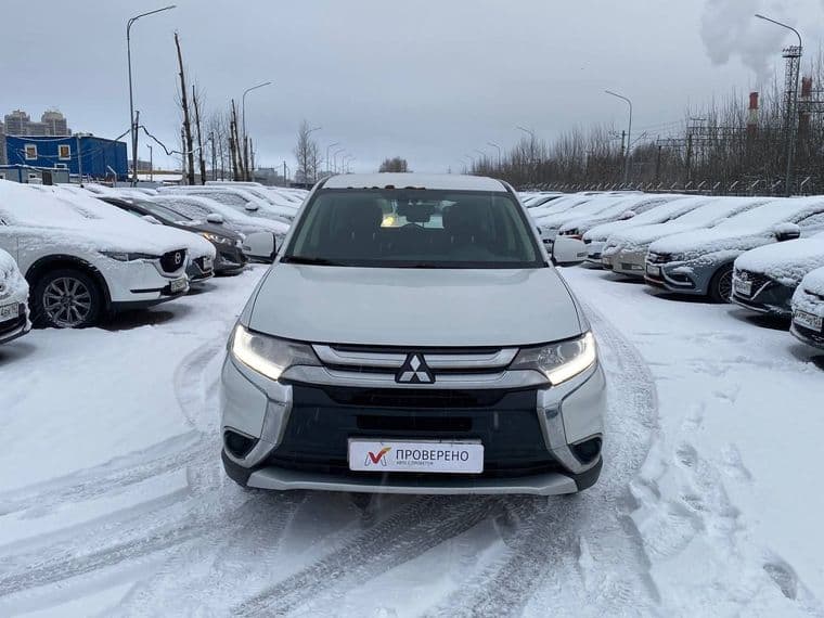Mitsubishi Outlander, 2017 - вид 1