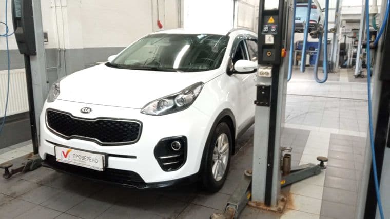 KIA Sportage 2018 года, 170 471 км - вид 1