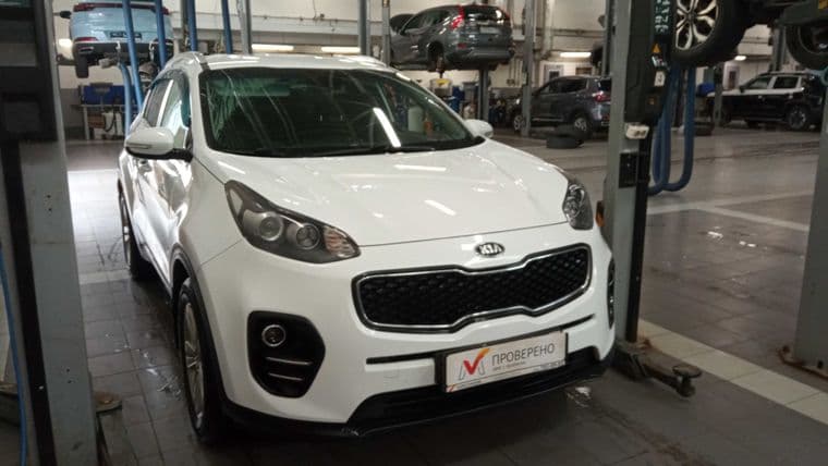 KIA Sportage 2018 года, 170 471 км - вид 2