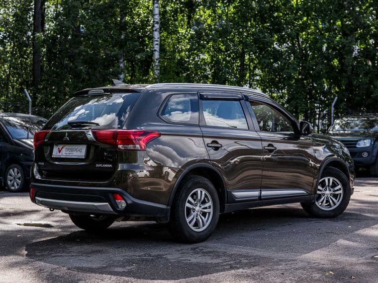 Mitsubishi Outlander 2018 года, 204 615 км - вид 2