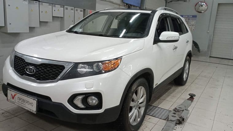KIA Sorento 2011 года, 174 599 км - вид 1
