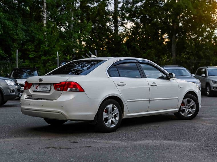 Kia Magentis 2009 года, 152 750 км - вид 2