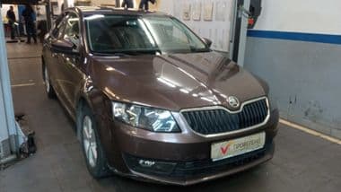 Skoda Octavia 2013 года, 183 240 км - вид 2