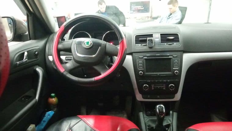 Skoda Yeti, 2011 - вид 4