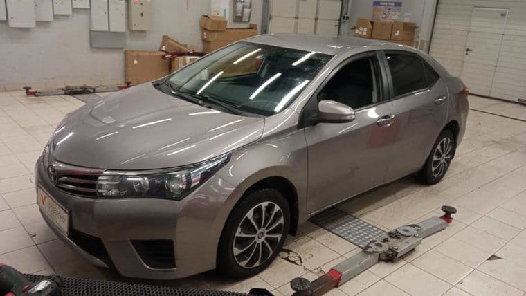 Toyota Corolla 2014 года, 112 256 км - вид 1