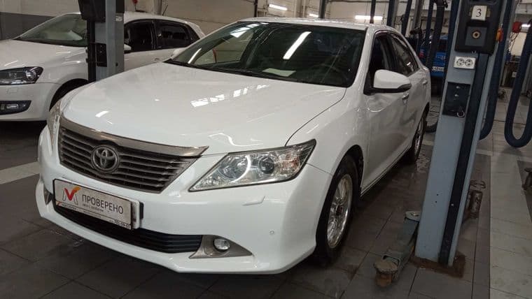 Toyota Camry, 2013
