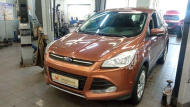 Ford Kuga 2015 года, 231 904 км - вид 1