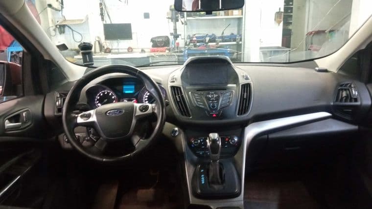 Ford Kuga, 2015 - вид 4