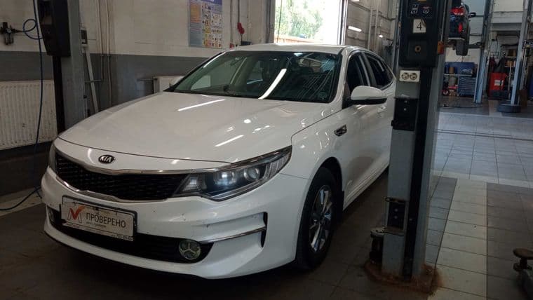 KIA Optima 2017 года, 155 631 км - вид 1