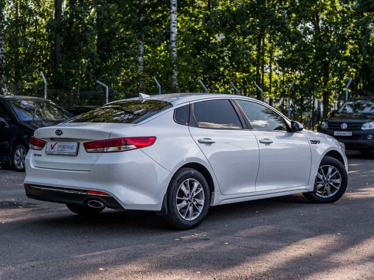 KIA Optima 2017 года, 155 631 км - вид 2