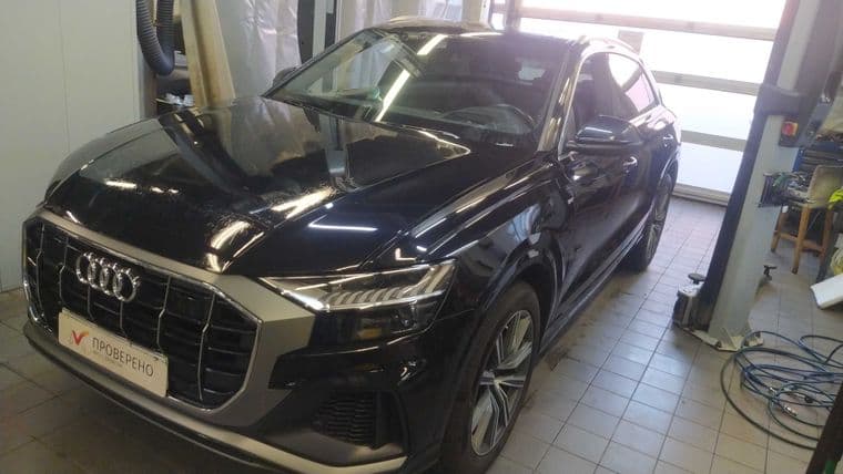 Audi Q8 2018 года, 89 864 км - вид 1