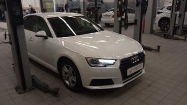Audi A4 2018 года, 32 588 км - вид 2