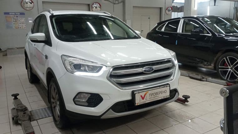 Ford Kuga 2017 года, 173 652 км - вид 2