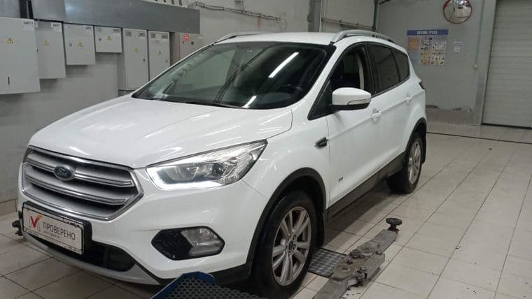 Ford Kuga, 2017
