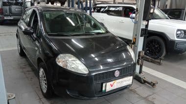 FIAT Punto 2010 года, 118 613 км - вид 2