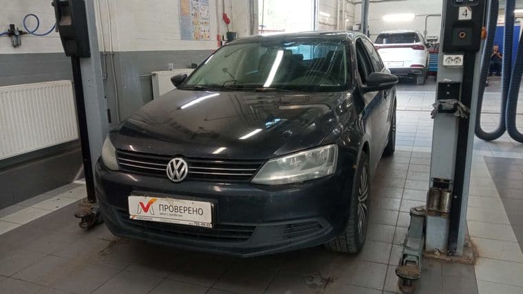 Volkswagen Jetta, 2013
