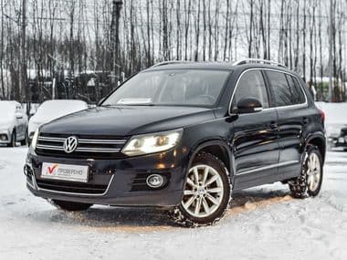 Volkswagen Tiguan 2013 года, 211 936 км - вид 1