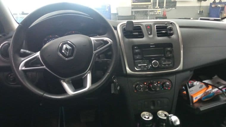 Renault Logan Stepway, 2019 - вид 4