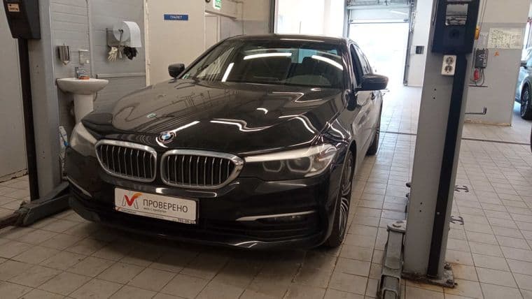 BMW 5 Серия 2019 года, 71 965 км - вид 2