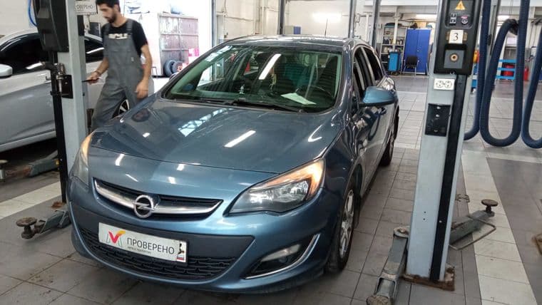 Opel Astra, 2013