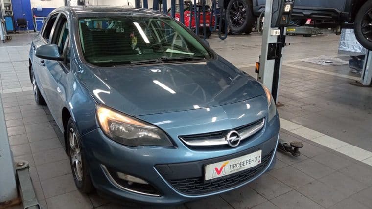 Opel Astra, 2013 - вид 2