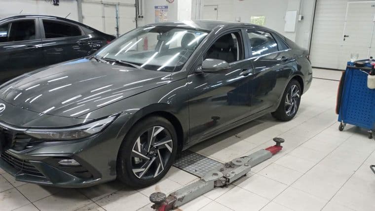 Hyundai Elantra 2023 года, 28 км - вид 1