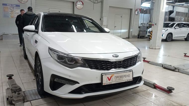 Kia Optima 2019 года, 120 000 км - вид 2