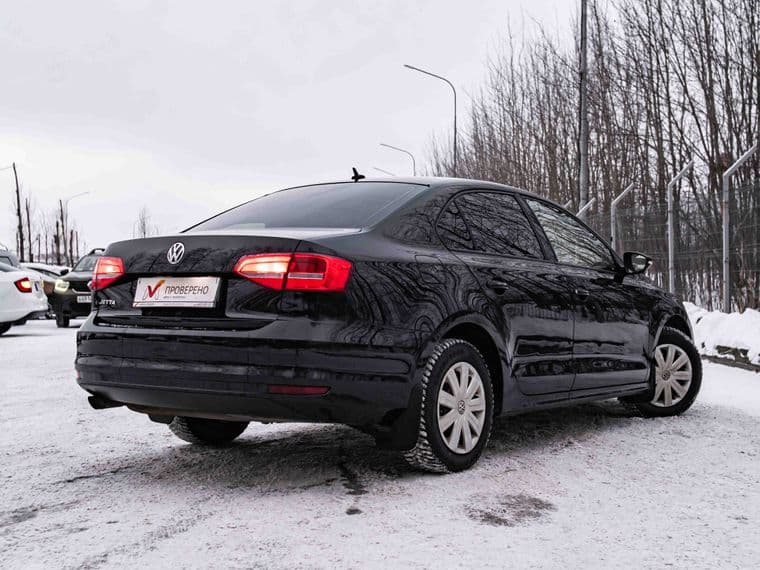 Volkswagen Jetta 2015 года, 140 673 км - вид 2