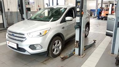 Ford Kuga 2017 года, 97 000 км - вид 1