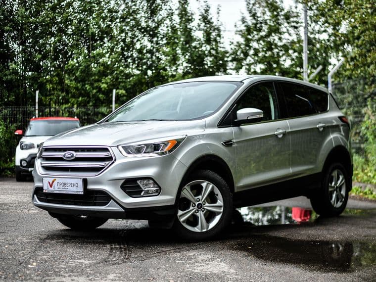 Ford Kuga, 2017