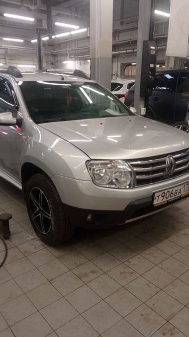 Renault Duster 2014 года, 103 000 км - вид 2