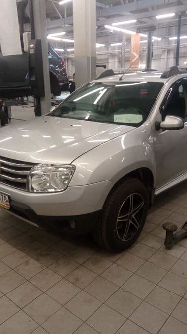 Renault Duster 2014 года, 103 000 км - вид 1