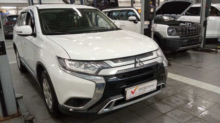 Mitsubishi Outlander, 2020 - вид 1