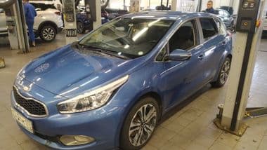 KIA Ceed 2013 года, 230 799 км - вид 1