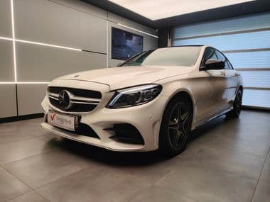 Mercedes-Benz C-класс AMG 2018 года, 98 363 км - вид 1