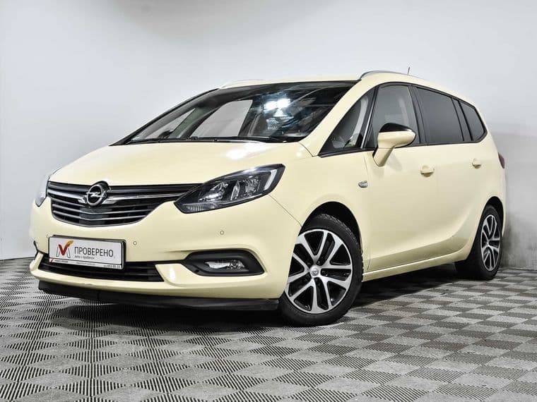 Opel Zafira, 2018