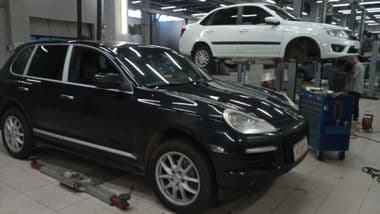 Porsche Cayenne 2009 года, 446 630 км - вид 2