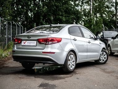 KIA Rio 2017 года, 95 317 км - вид 2