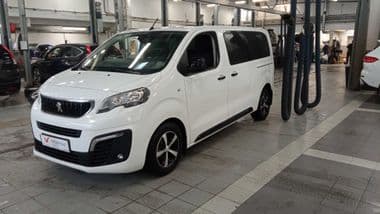 Peugeot Traveller 2021 года, 84 445 км - вид 1