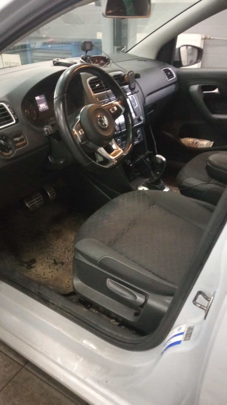 Volkswagen Polo, 2018 - вид 4