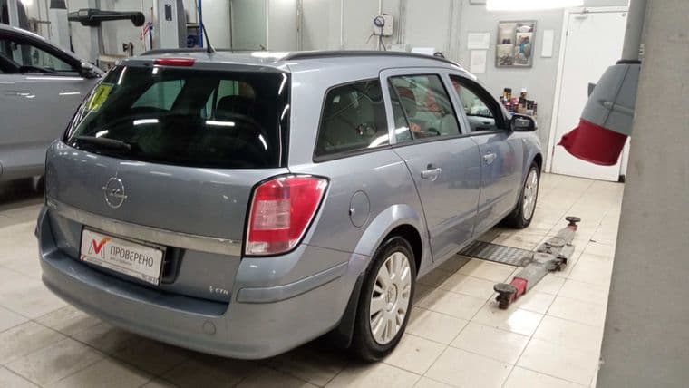 Opel Astra, 2009 - вид 3