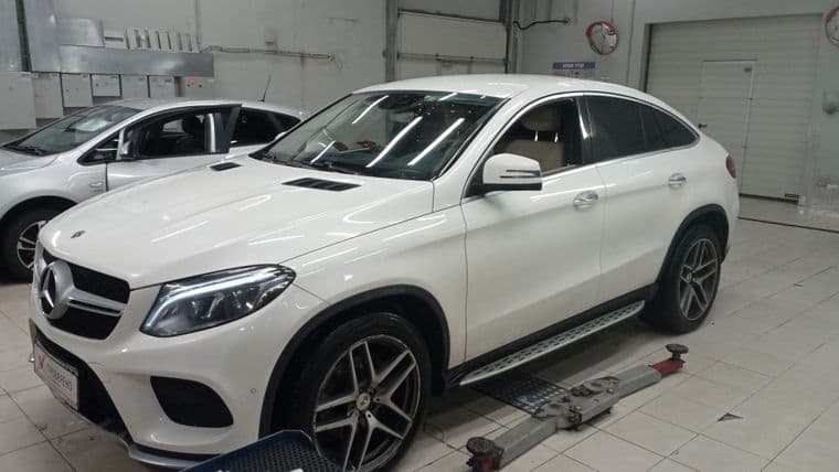 Mercedes-Benz GLE-класс Coupe 2018 года, 184 062 км - вид 1