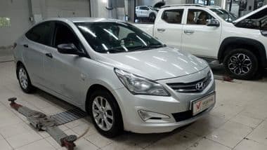 Hyundai Solaris 2015 года, 167 700 км - вид 2