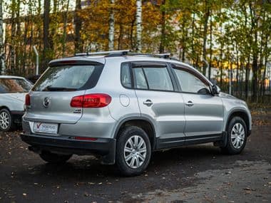 Volkswagen Tiguan 2011 года, 244 008 км | VIN 03655 - вид 2