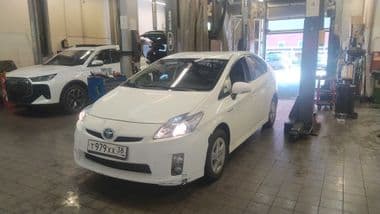 Toyota Prius 2009 года, 335 871 км - вид 1