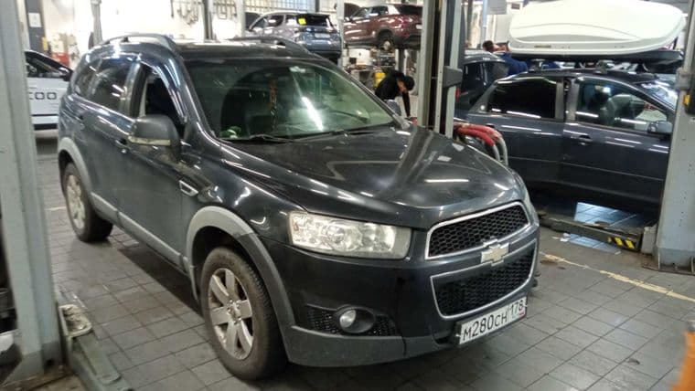 Chevrolet Captiva 2012 года, 250 605 км - вид 2