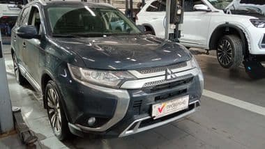 Mitsubishi Outlander 2021 года, 149 384 км - вид 2